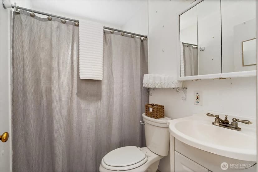 Property photo for 201 Ne 7th Street, Coupeville photo 13