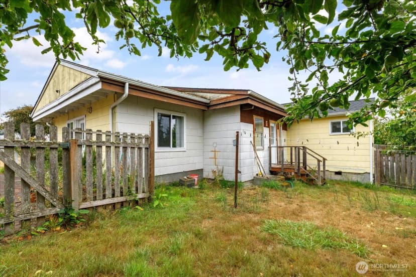 Property photo for 201 Ne 7th Street, Coupeville photo 33