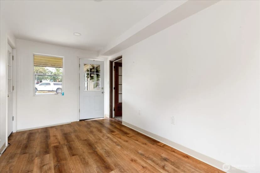 Property photo for 201 Ne 7th Street, Coupeville photo 19