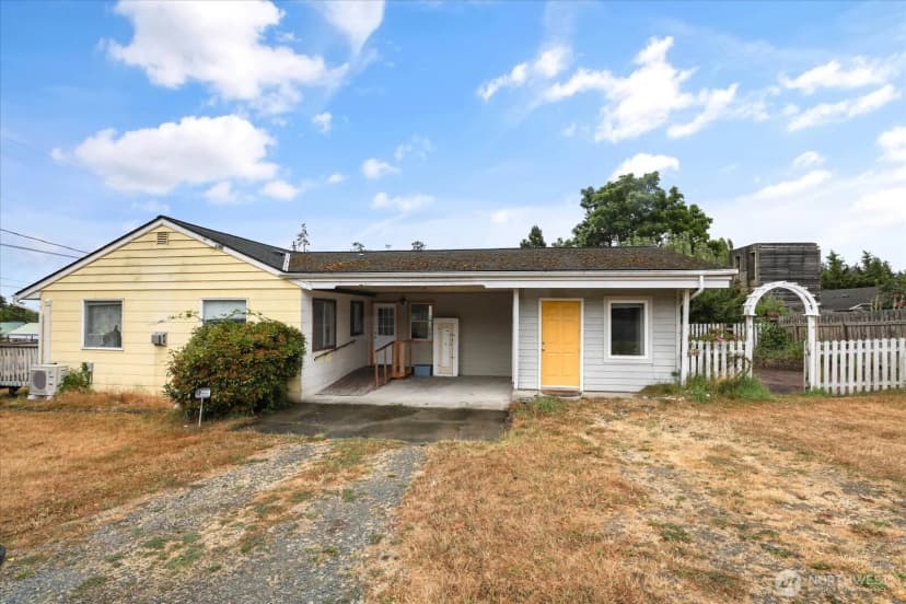 Property photo for 201 Ne 7th Street, Coupeville photo 3