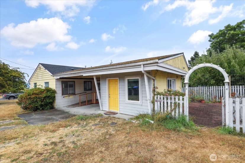 Property photo for 201 Ne 7th Street, Coupeville photo 21