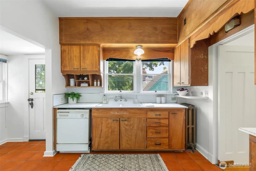 Property photo for 1610 S Hill Street, Seattle photo 15