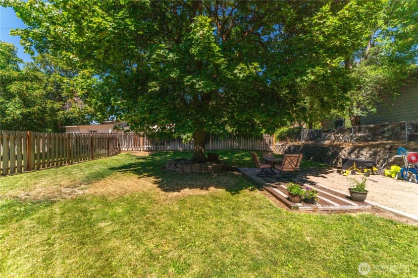 Property photo for 1000 Civic Way Ne, Coulee Dam photo 31
