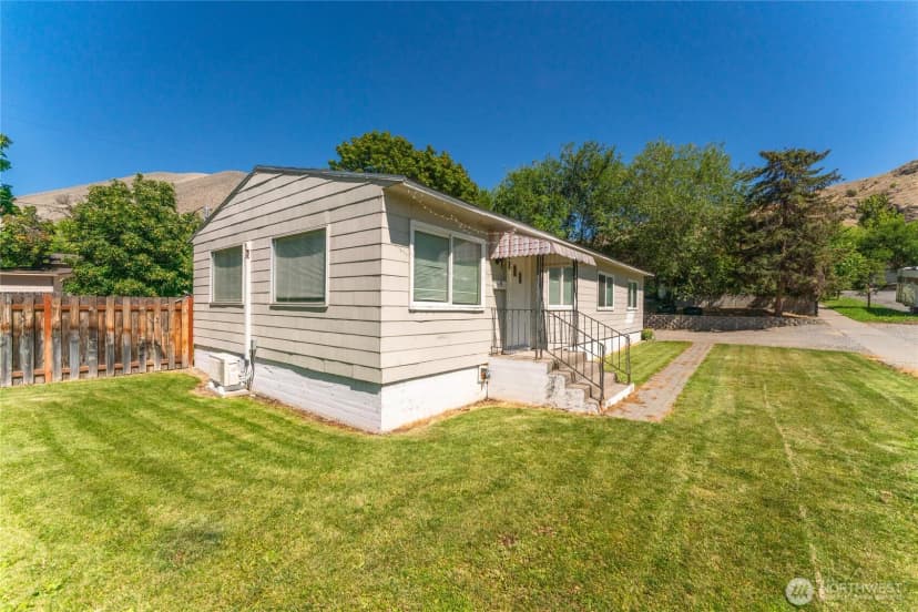 Property photo for 1000 Civic Way Ne, Coulee Dam photo 23