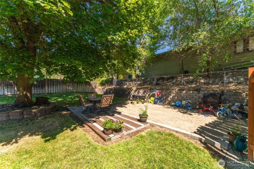 Property photo for 1000 Civic Way Ne, Coulee Dam photo 30