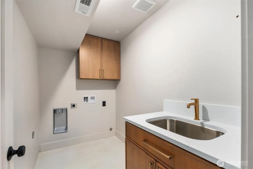 Property photo for 4425 65th Avenue Ne, Olympia photo 29
