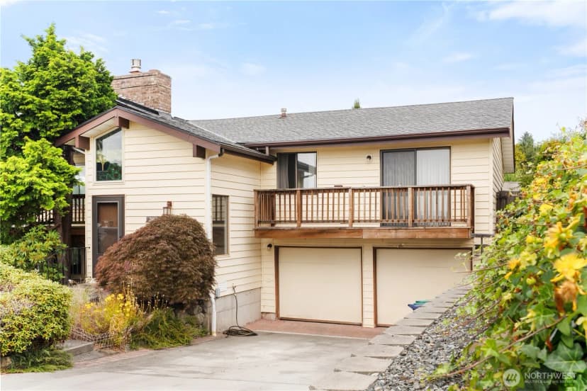 Property photo for 28624 8th Place S, Federal Way photo 2