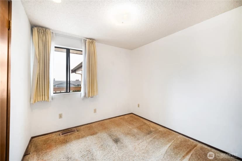 Property photo for 28624 8th Place S, Federal Way photo 11