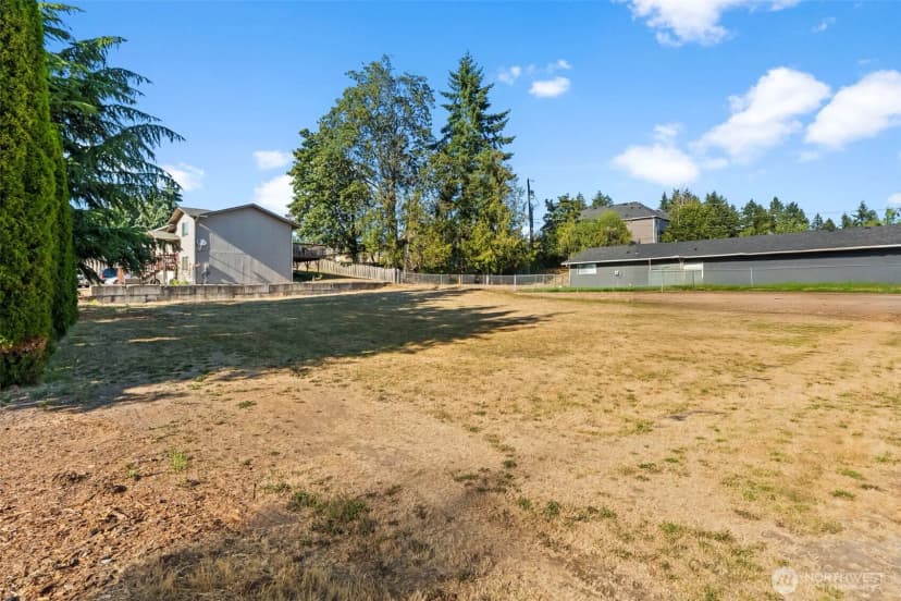 Property photo for 9005 128th Street E, Puyallup photo 38