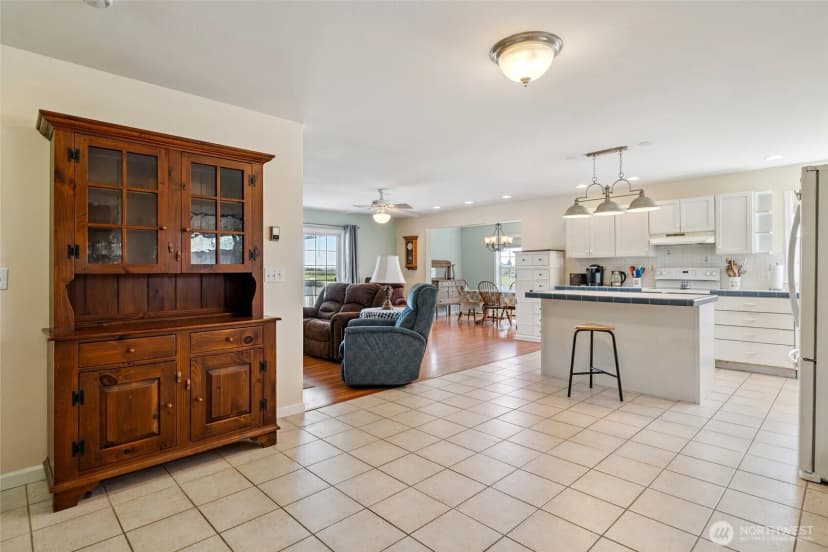 Property photo for 16524 Mclean Rd, Mount Vernon photo 12