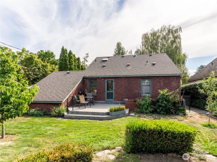 Property photo for 8 Harrison Street, Wenatchee photo 27