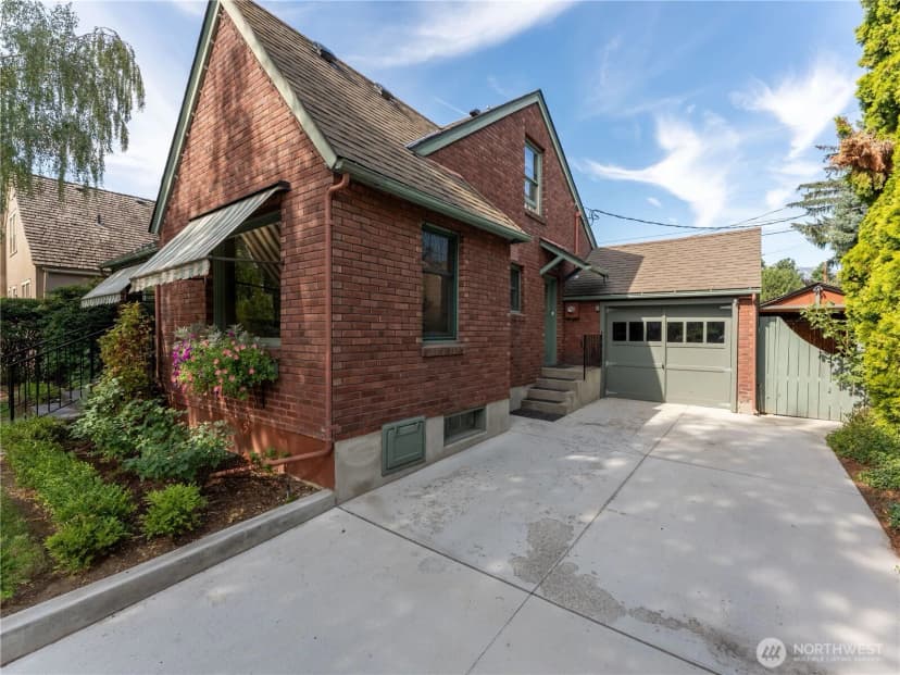 Property photo for 8 Harrison Street, Wenatchee photo 31