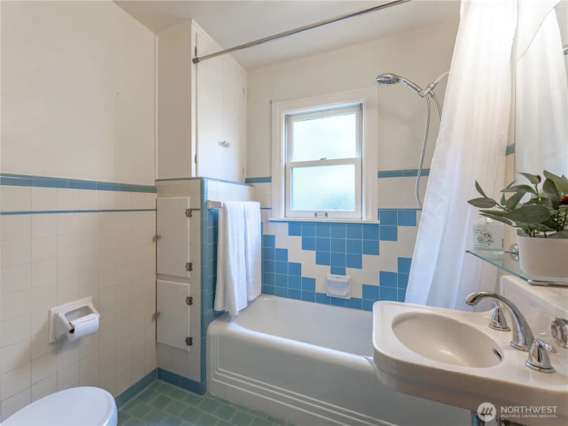 Property photo for 8 Harrison Street, Wenatchee photo 14