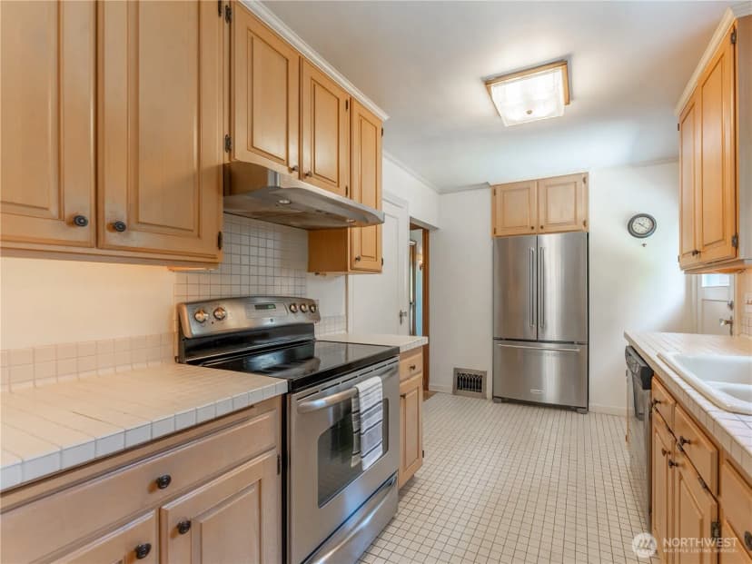 Property photo for 8 Harrison Street, Wenatchee photo 8