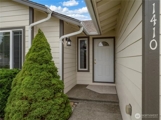 Property photo for 1410 98th Street S, Tacoma photo 3