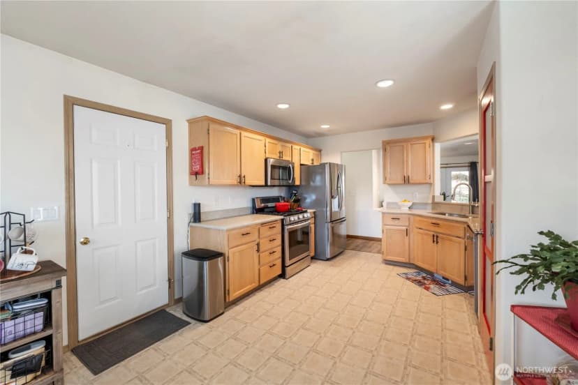 Property photo for 16210 87th Avenue E, Puyallup photo 12