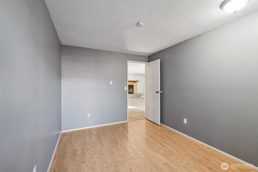 Property photo for 3521 50th Avenue Ne, Tacoma photo 19