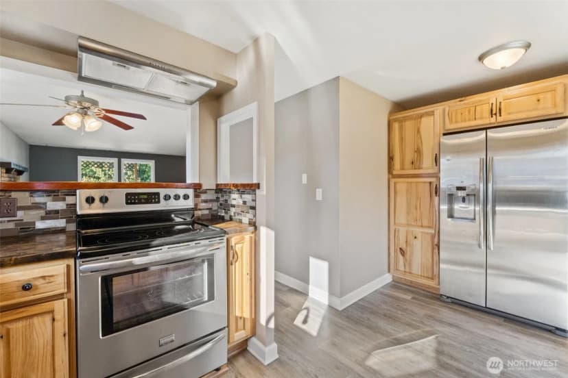 Property photo for 3521 50th Avenue Ne, Tacoma photo 12