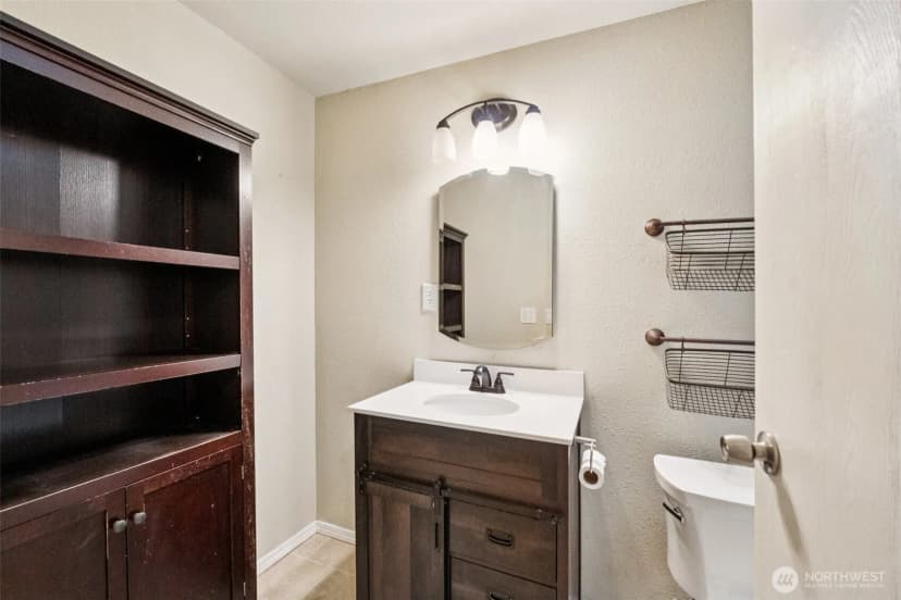 Property photo for 3521 50th Avenue Ne, Tacoma photo 15