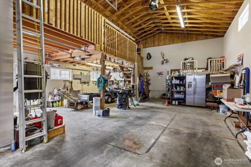 Property photo for 1689 West Beach Road, Oak Harbor photo 31