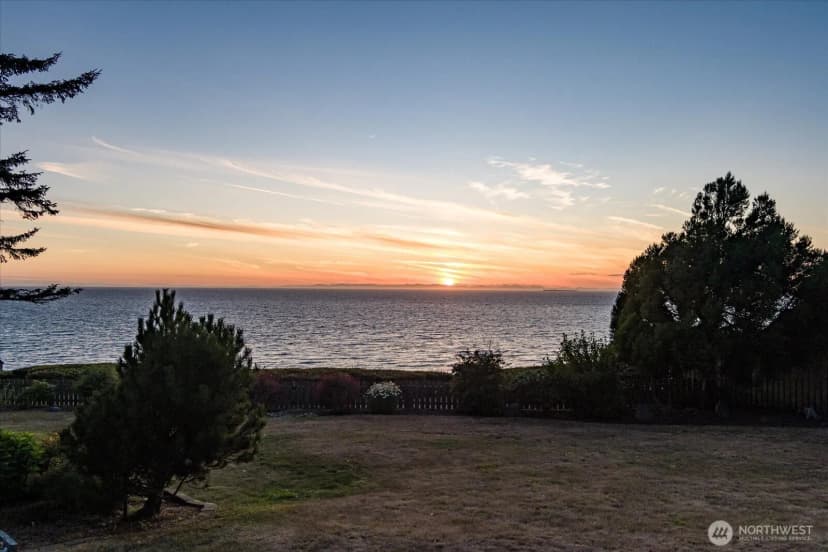 Property photo for 1689 West Beach Road, Oak Harbor photo 37