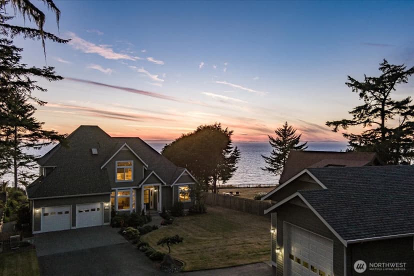 Property photo for 1689 West Beach Road, Oak Harbor photo 38