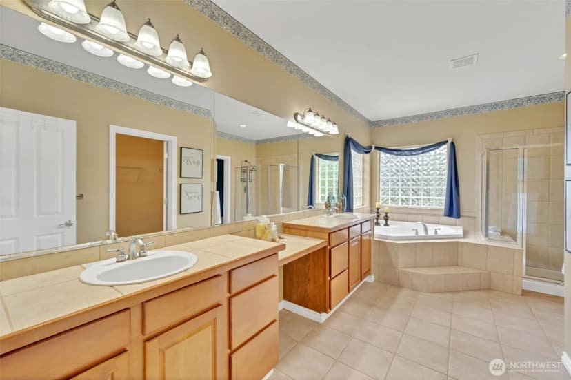 Property photo for 27836 Maple Ridge Way Se, Maple Valley photo 28