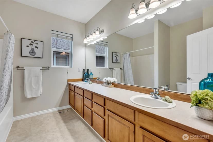 Property photo for 27836 Maple Ridge Way Se, Maple Valley photo 23