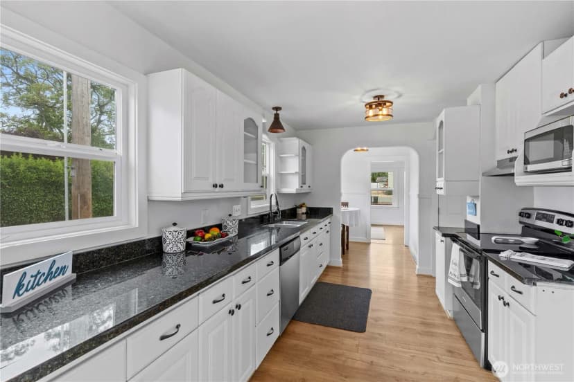 Property photo for 6247 S Lawrence Street, Tacoma photo 10
