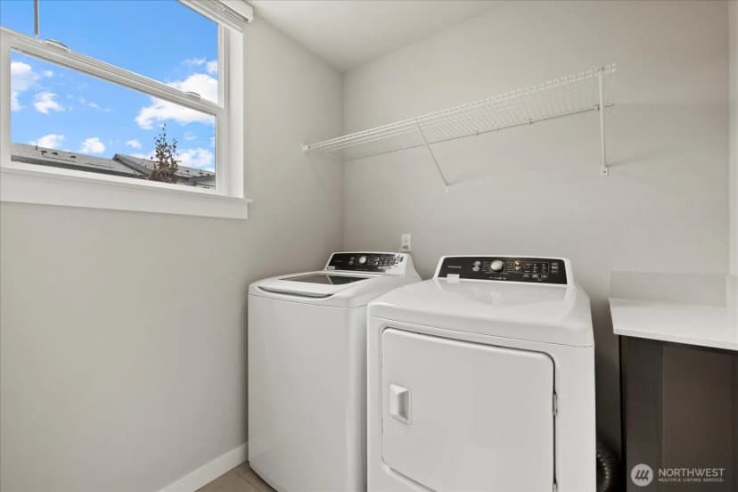 Property photo for 19404 36th Avenue Se #d, Bothell photo 13