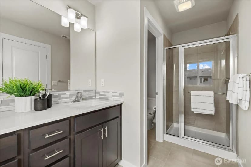 Property photo for 19404 36th Avenue Se #d, Bothell photo 18