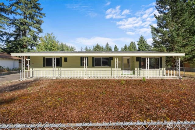 Property photo for 19905 65th Avenue E, Spanaway photo 3