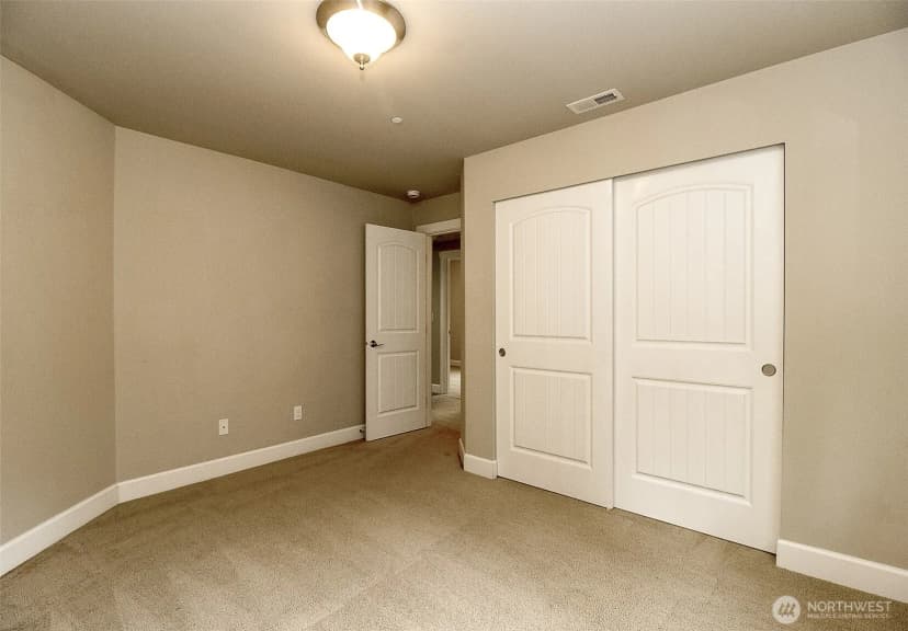 Property photo for 7728 Ne 151st Lane, Kenmore photo 29