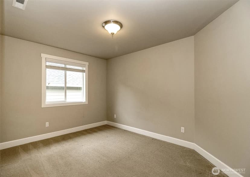 Property photo for 7728 Ne 151st Lane, Kenmore photo 28