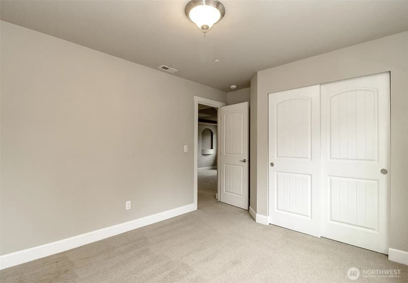 Property photo for 7728 Ne 151st Lane, Kenmore photo 27