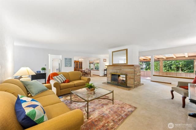 Property photo for 13237 8th Avenue Nw, Seattle photo 5