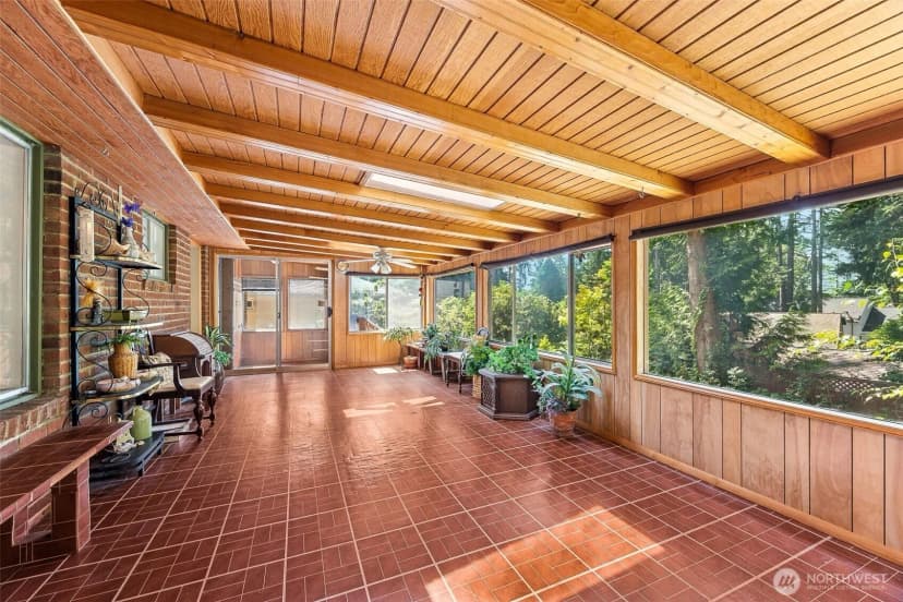 Property photo for 13237 8th Avenue Nw, Seattle photo 11