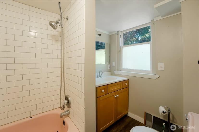 Property photo for 11027 Alton Avenue Ne, Seattle photo 17