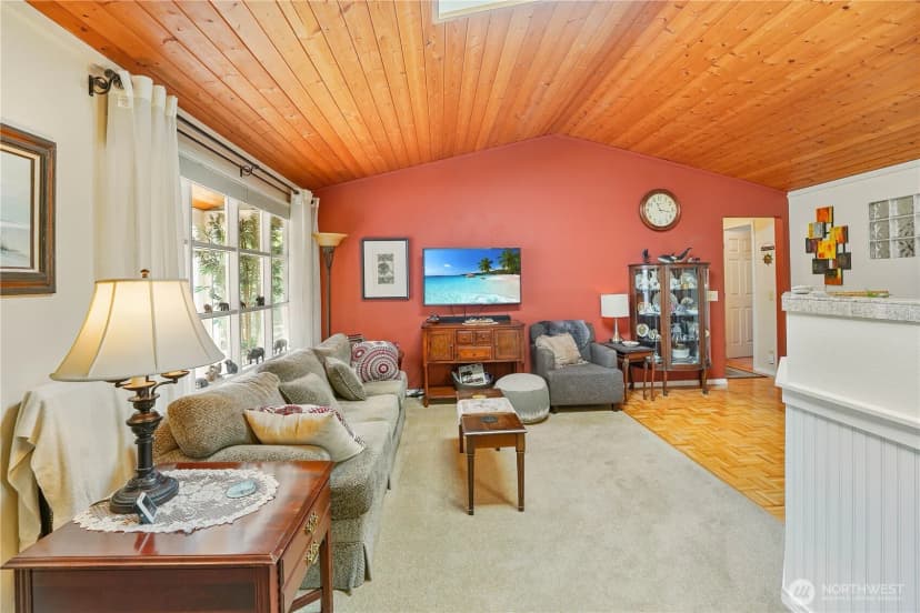 Property photo for 2829 92nd Avenue Ne, Clyde Hill photo 3