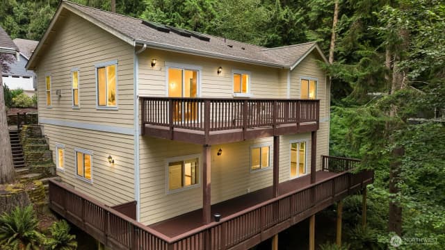 Property photo for 40 Morning Glory Drive, Bellingham photo 2