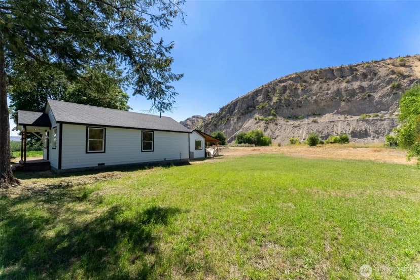 Property photo for 343 Conconully Road, Okanogan photo 4