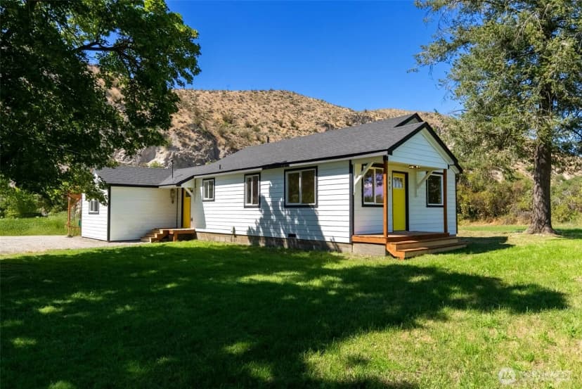 Property photo for 343 Conconully Road, Okanogan photo 2