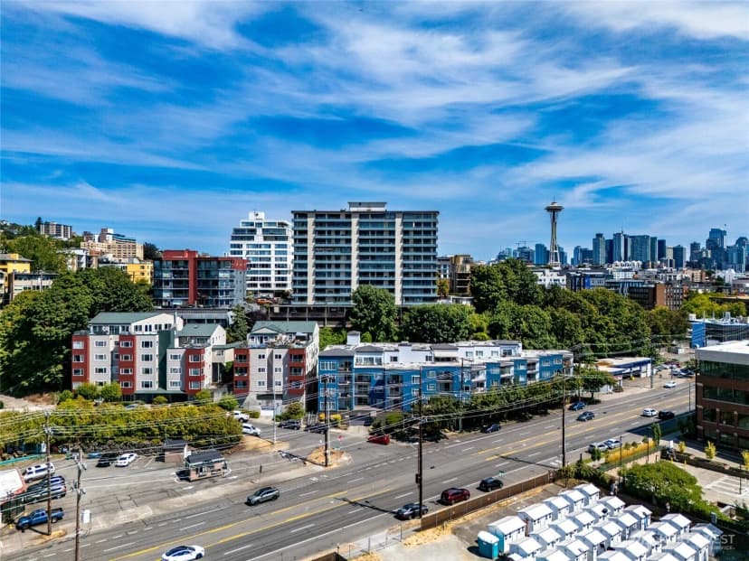 Property photo for 524 6th Avenue W #404, Seattle photo 22