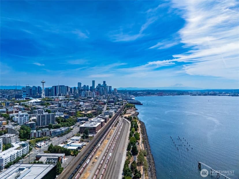 Property photo for 524 6th Avenue W #404, Seattle photo 20