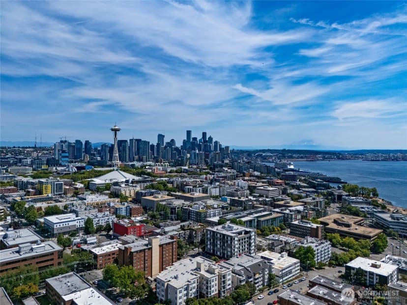 Property photo for 524 6th Avenue W #404, Seattle photo 19