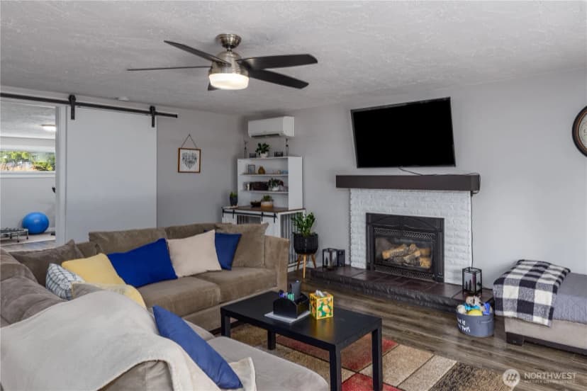 Property photo for 324 E Hillcrest Drive, Port Angeles photo 15