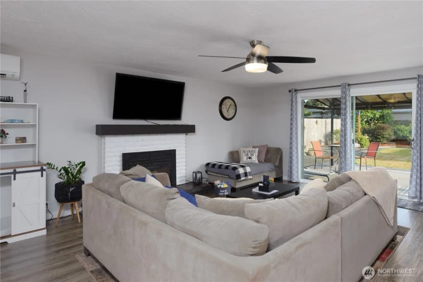 Property photo for 324 E Hillcrest Drive, Port Angeles photo 17