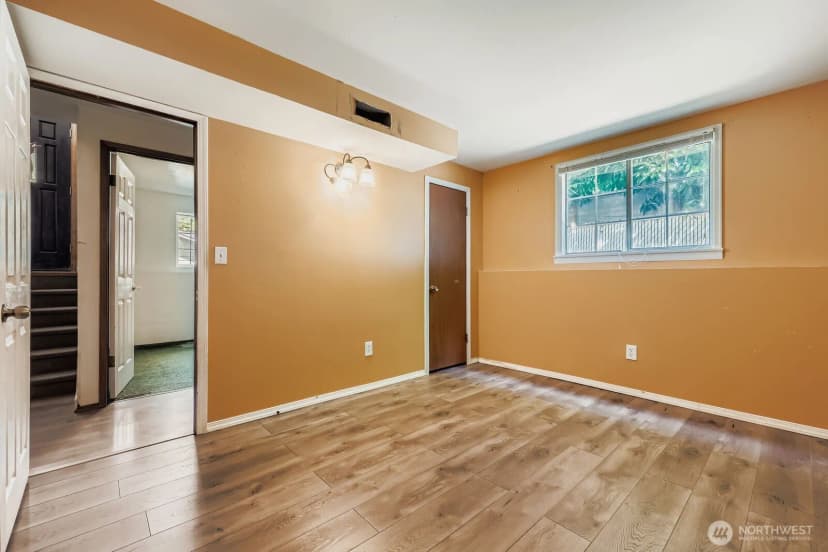 Property photo for 12432 103rd Avenue Ne, Kirkland photo 21
