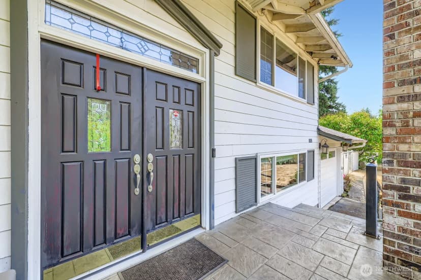 Property photo for 12432 103rd Avenue Ne, Kirkland photo 3