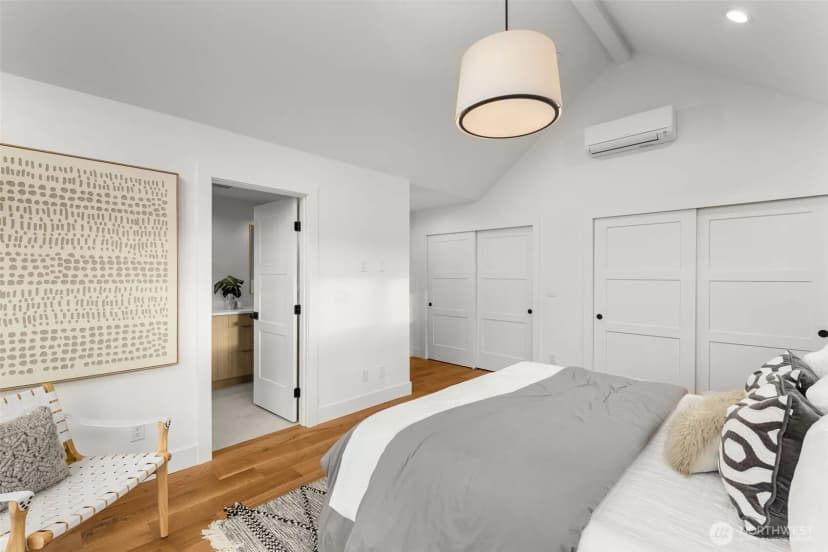 Property photo for 315 Nw 86th Street, Seattle photo 12